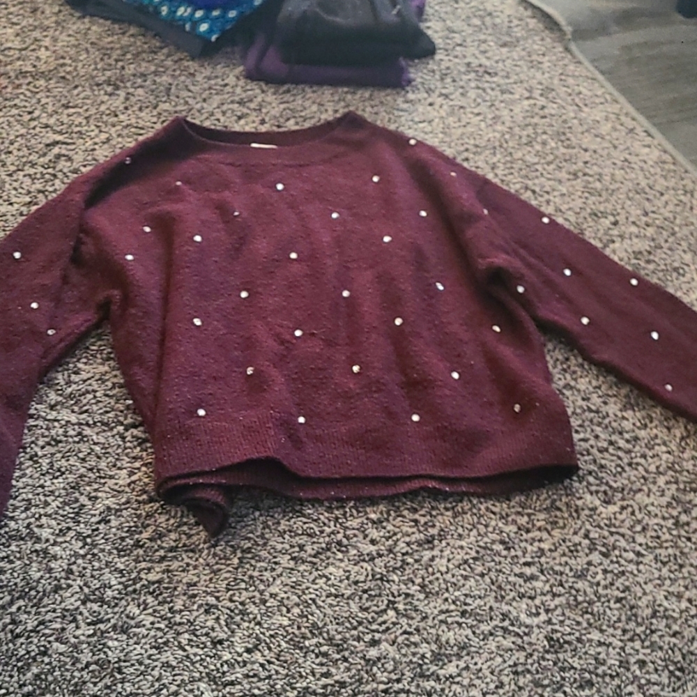 Womens stylish and cozy pullover sweater